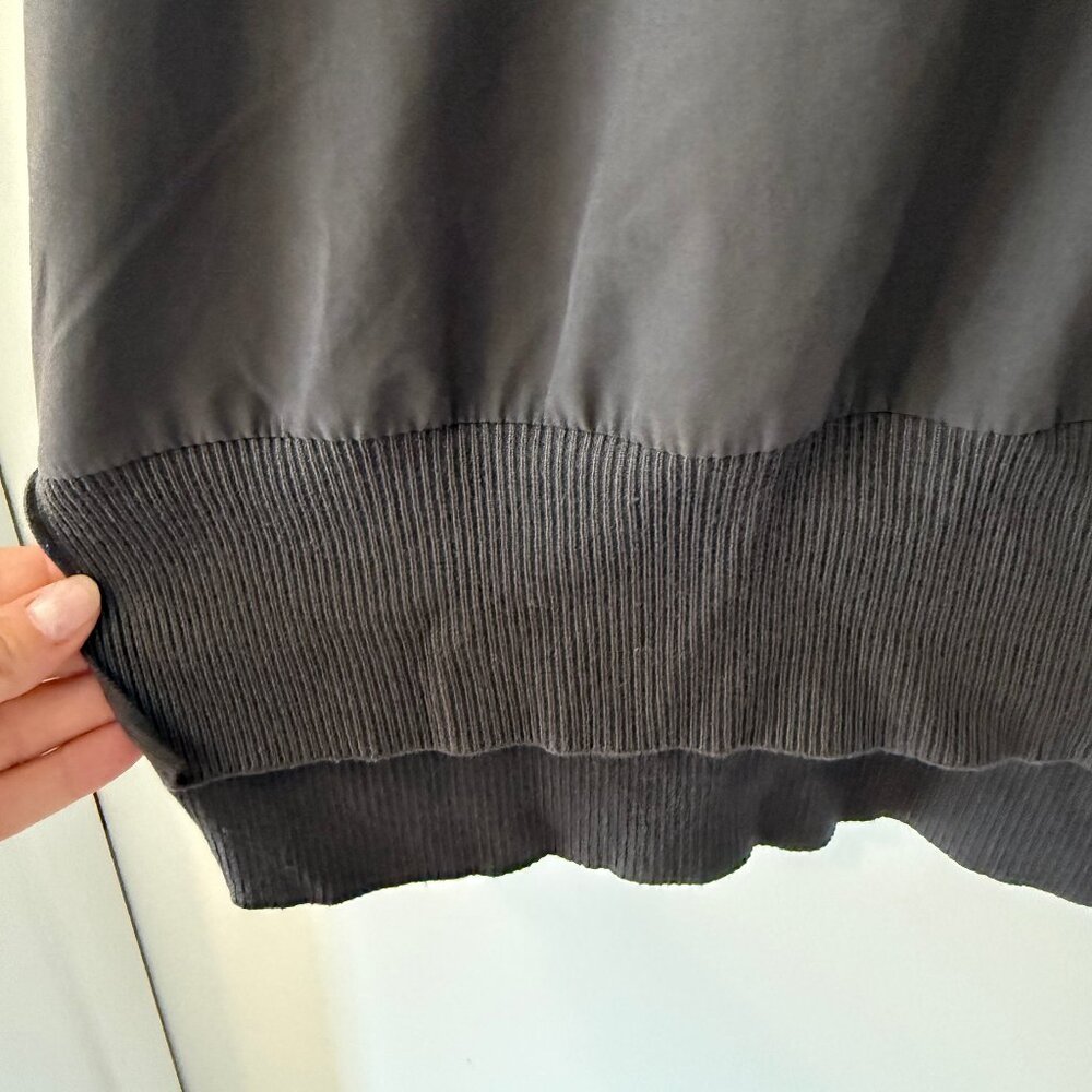Athleta Zephyr knit crew neck T-shirt - size M - Picture 2 of 4